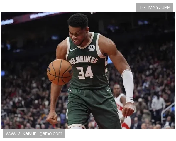 为特纳出气！字母哥绝杀后向现场步行者球迷倒竖大拇指，字母哥绝杀集锦